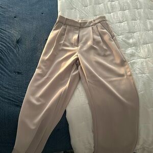 Abercrombie Trousers: curve love